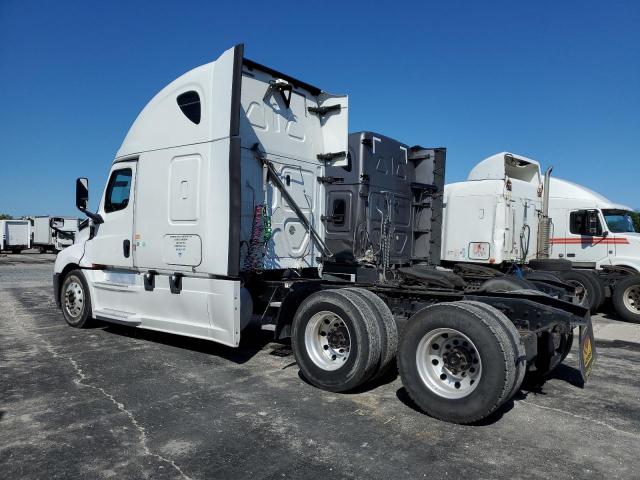 3AKJHHDR4JSJC7010 - 2018 FREIGHTLINER CASCADIA 1 WHITE photo 3