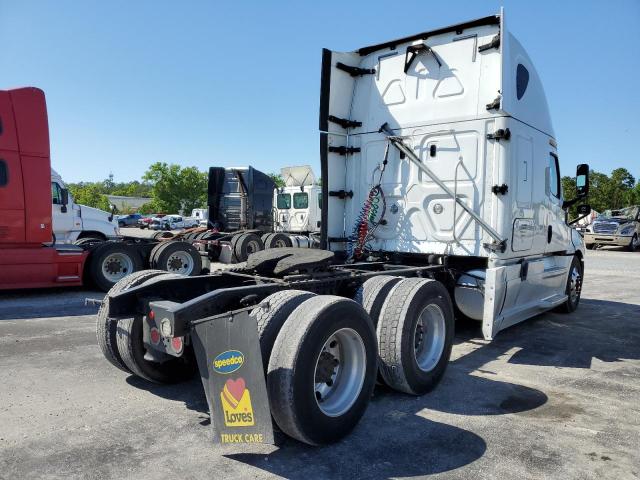 3AKJHHDR4JSJC7010 - 2018 FREIGHTLINER CASCADIA 1 WHITE photo 4