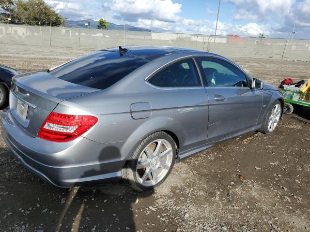 WDDGJ4HB2CF808320 - 2012 MERCEDES-BENZ C 250 GRAY photo 3