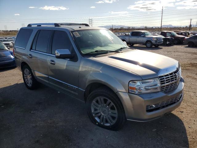 5LMFU28548LJ08599 - 2008 LINCOLN NAVIGATOR SILVER photo 4