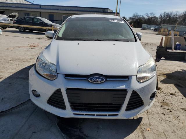 1FADP3F22EL165602 - 2014 FORD FOCUS SE WHITE photo 5