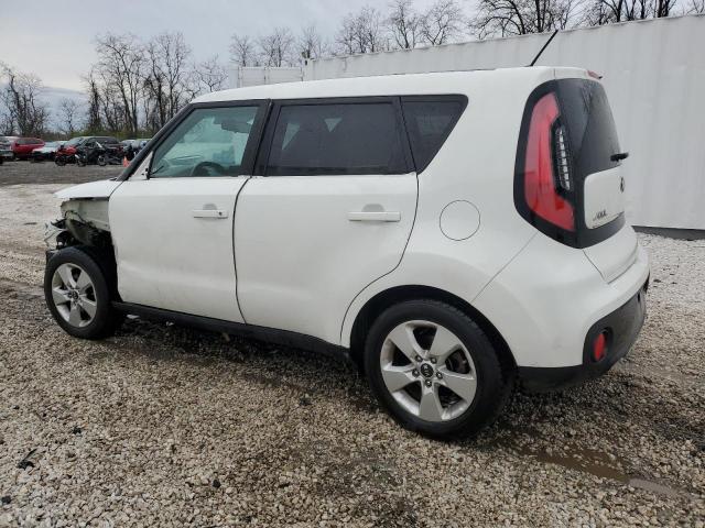 KNDJN2A23J7566809 - 2018 KIA SOUL WHITE photo 2