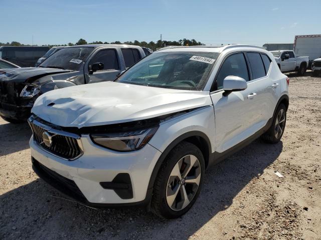 2024 VOLVO XC40 CORE, 