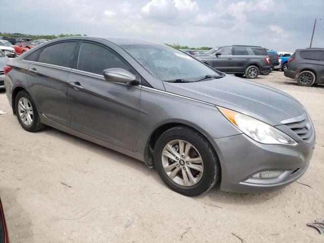 5NPEB4AC0DH772023 - 2013 HYUNDAI SONATA GLS GRAY photo 4