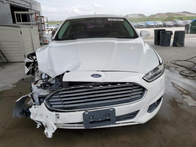 1FA6P0HD5E5369594 - 2014 FORD FUSION SE WHITE photo 5