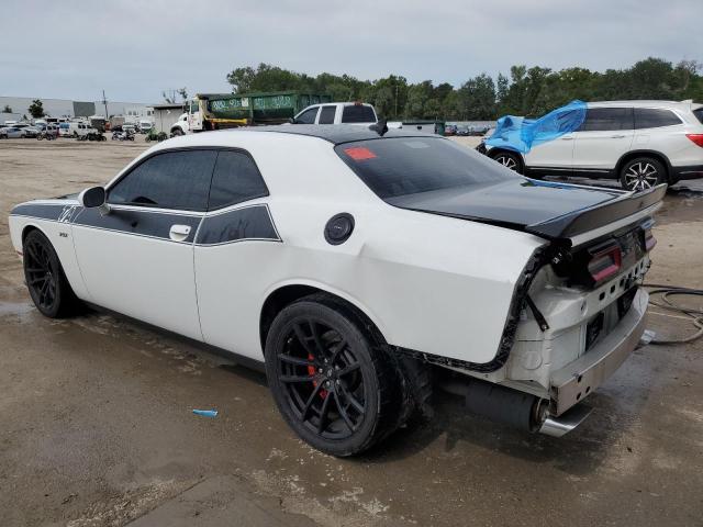 2C3CDZFJXJH220057 - 2018 DODGE CHALLENGER R/T 392 WHITE photo 2