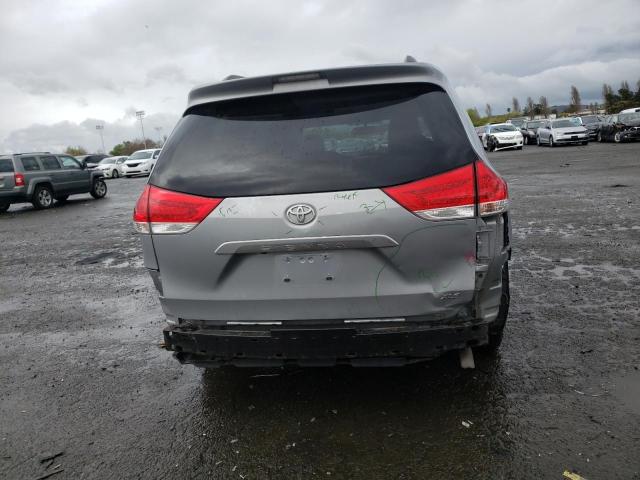 5TDYK3DC7BS095790 - 2011 TOYOTA SIENNA XLE SILVER photo 6