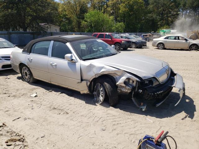 2LNHM82V68X642598 - 2008 LINCOLN TOWN CAR SIGNATURE LIMITED SILVER photo 4