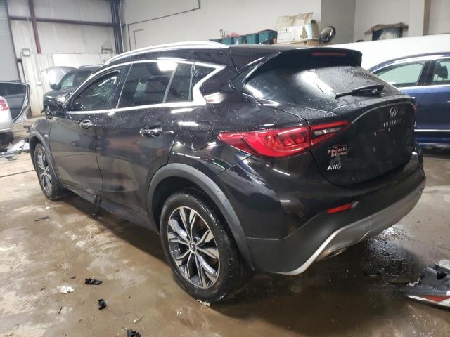 SJKCH5CR6JA049421 - 2018 INFINITI QX30 BASE Schwarz Foto 2