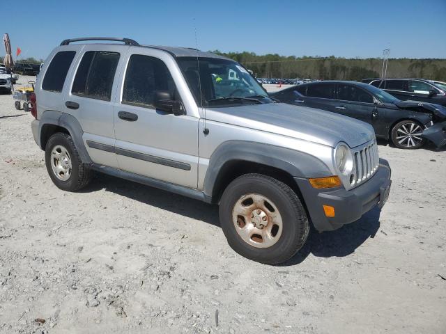 1J8GK48K17W659307 - 2007 JEEP LIBERTY SPORT SILVER photo 4