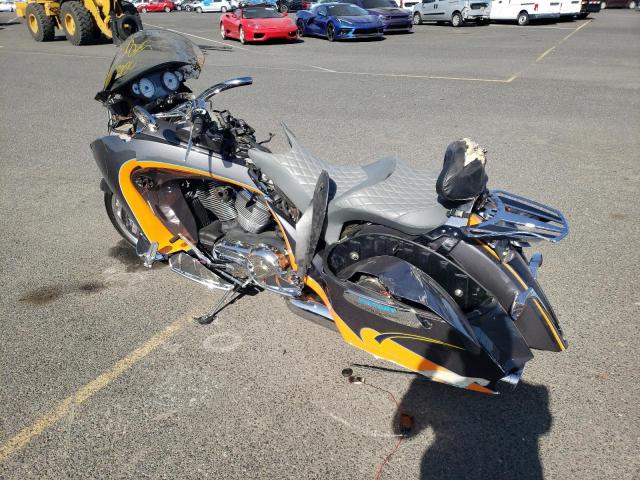5VPSW36N4C3001457 - 2012 VICTORY MOTORCYCLES VISION TOUR Narıncı foto 3