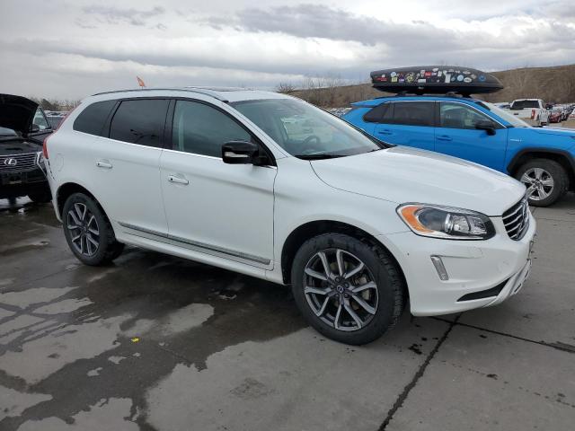 YV449MRR2H2225033 - 2017 VOLVO XC60 T6 DYNAMIC WHITE photo 4