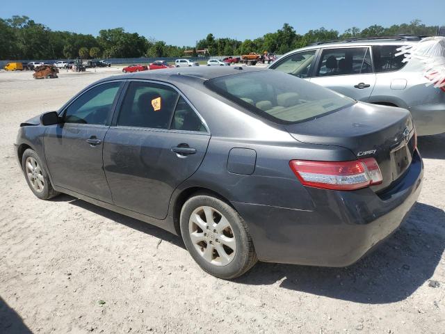 4T1BF3EK3BU663752 - 2011 TOYOTA CAMRY BASE GRAY photo 2