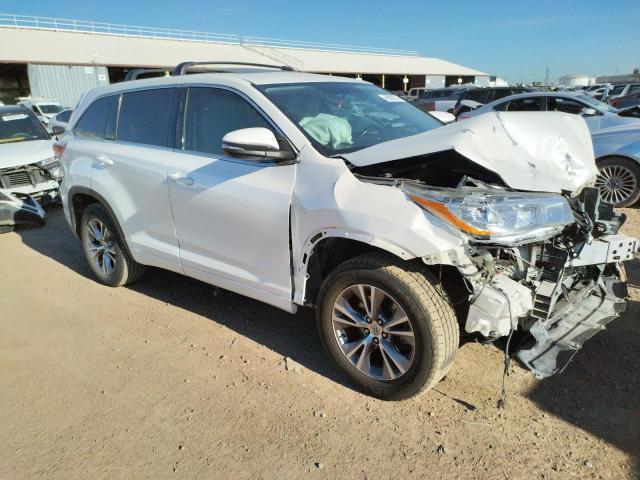 5TDZKRFH3FS040808 - 2015 TOYOTA HIGHLANDER LE WHITE photo 4