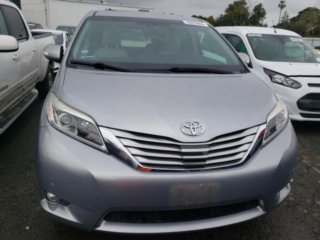 5TDYK3DC1GS754129 - 2016 TOYOTA SIENNA XLE SILVER photo 5