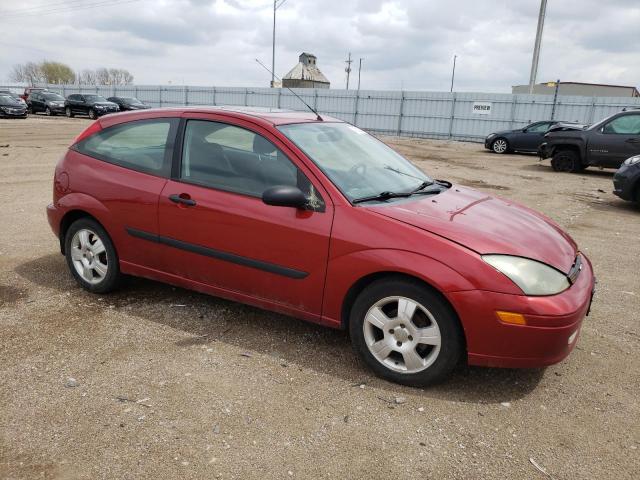 3FAFP31Z74R100502 - 2004 FORD FOCUS ZX3 RED photo 4