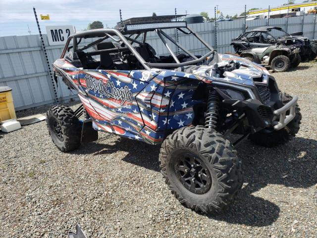 3JBVXAW28JK000695 - 2018 CAN-AM MAVERICK X RS TURBO R BLUE photo 1