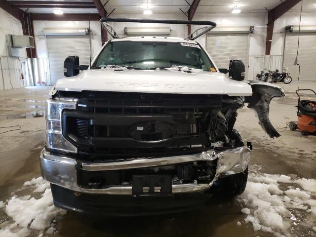 1FT7X2B68NEE87031 - 2022 FORD F250 SUPER DUTY WHITE photo 5