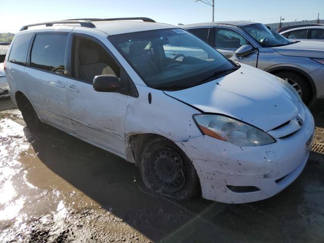 5TDZK23C38S168811 - 2008 TOYOTA SIENNA CE WHITE photo 4