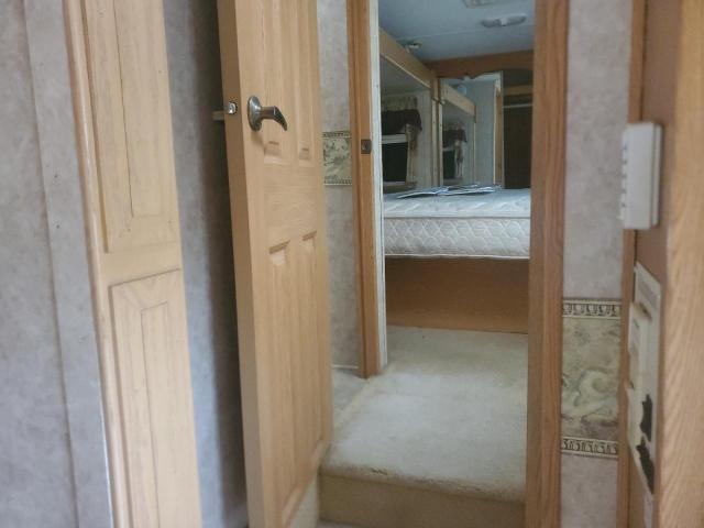 4YDF3502074700570 - 2007 KEYSTONE MONTANA WHITE photo 5