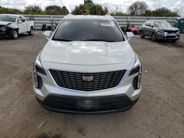 1GYFZBR4XMF070765 - 2021 CADILLAC XT4 LUXURY GRAY photo 5