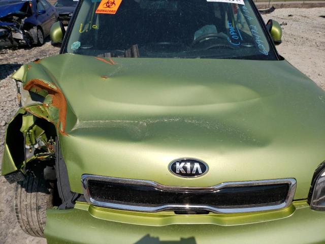 KNDJP3A55F7759013 - 2015 KIA SOUL + GREEN photo 12