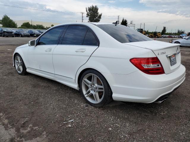 WDDGF4HB9EG243532 - 2014 MERCEDES-BENZ C 250 WHITE photo 2