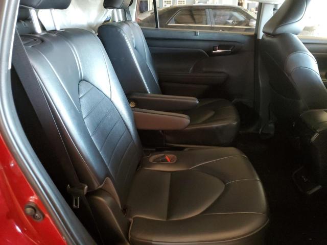 5TDGZRAH9NS112801 - 2022 TOYOTA HIGHLANDER XLE RED photo 11