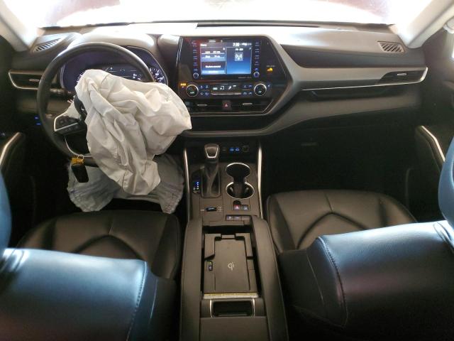 5TDGZRAH9NS112801 - 2022 TOYOTA HIGHLANDER XLE RED photo 8