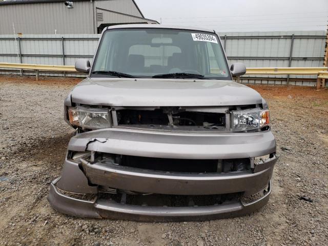 JTLKT324364095810 - 2006 TOYOTA SCION XB GRAY photo 5