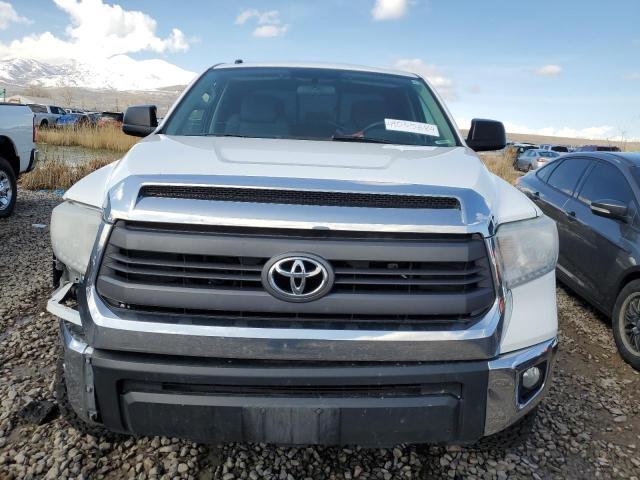 5TFUW5F12FX427936 - 2015 TOYOTA TUNDRA DOUBLE CAB SR/SR5 WHITE photo 5