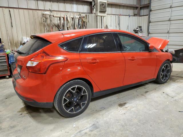 1FAHP3K21CL474112 - 2012 FORD FOCUS SE RED photo 3