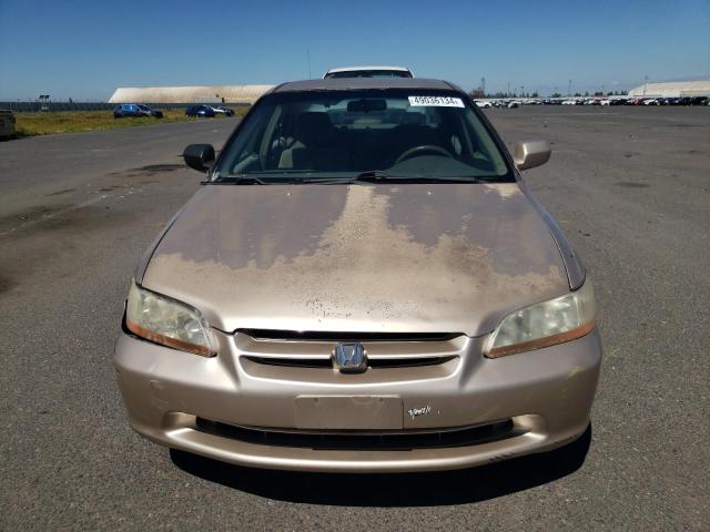 1HGCG6690YA041074 - 2000 HONDA ACCORD SE BEIGE photo 5