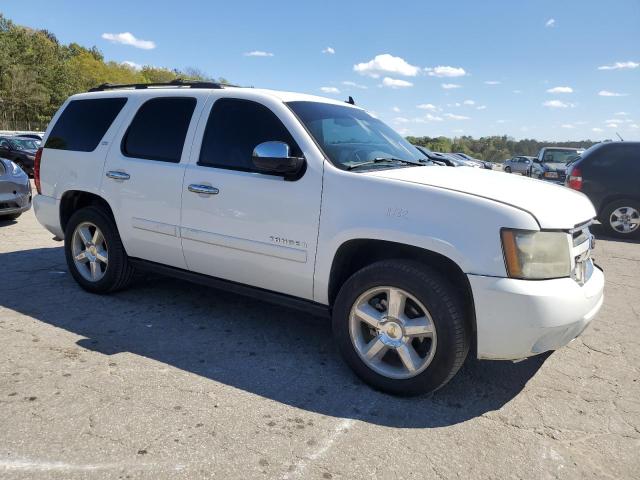 1GNFC130X8R143975 - 2008 CHEVROLET TAHOE C1500 WHITE photo 4