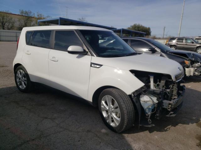 KNDJP3A53G7240012 - 2016 KIA SOUL + WHITE photo 4