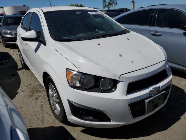 1G1JB5SH5C4167233 - 2012 CHEVROLET SONIC LS WHITE photo 4