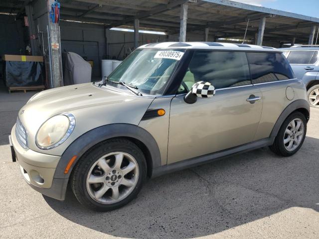 2010 MINI COOPER, 