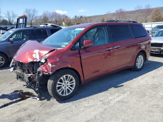 5TDYK3DC0CS182559 - 2012 TOYOTA SIENNA XLE BURGUNDY photo 1