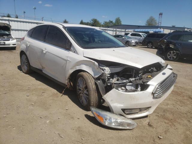 1FADP3N25HL272259 - 2017 FORD FOCUS TITANIUM WHITE photo 4