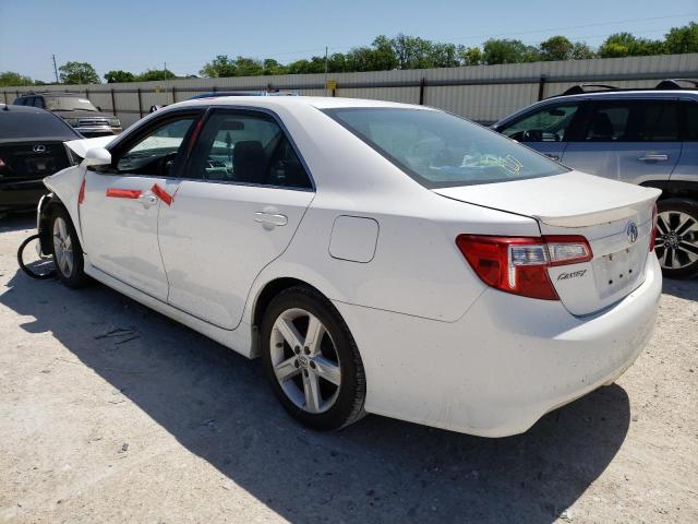 4T1BF1FK6EU405863 - 2014 TOYOTA CAMRY L WHITE photo 2