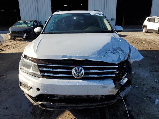 3VV3B7AX6JM027649 - 2018 VOLKSWAGEN TIGUAN SE WHITE photo 5