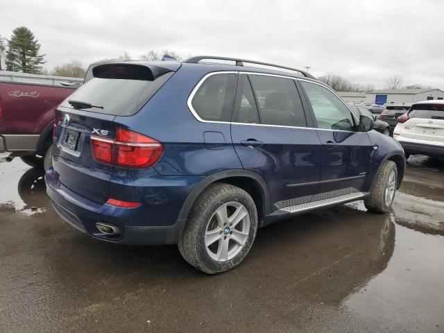 5UXZV8C51BL419294 - 2011 BMW X5 XDRIVE50I BLUE photo 3