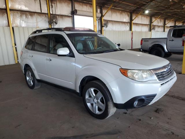 JF2SH64649H753033 - 2009 SUBARU FORESTER 2.5X LIMITED WHITE photo 4