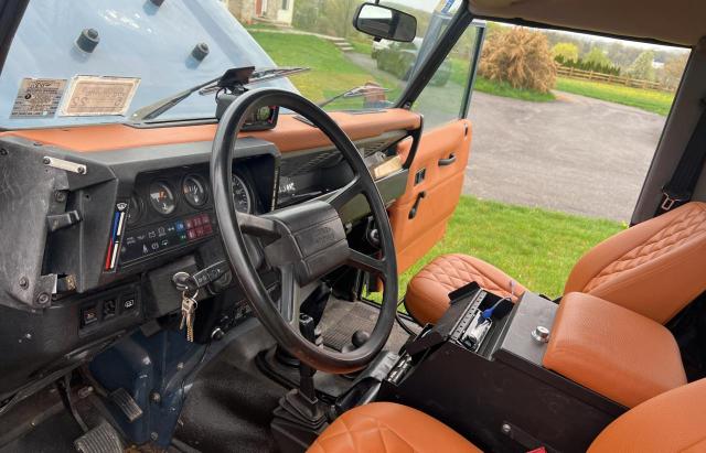 SALLDVBB8FA450083 - 1990 LAND ROVER DEFENDER BLUE photo 9