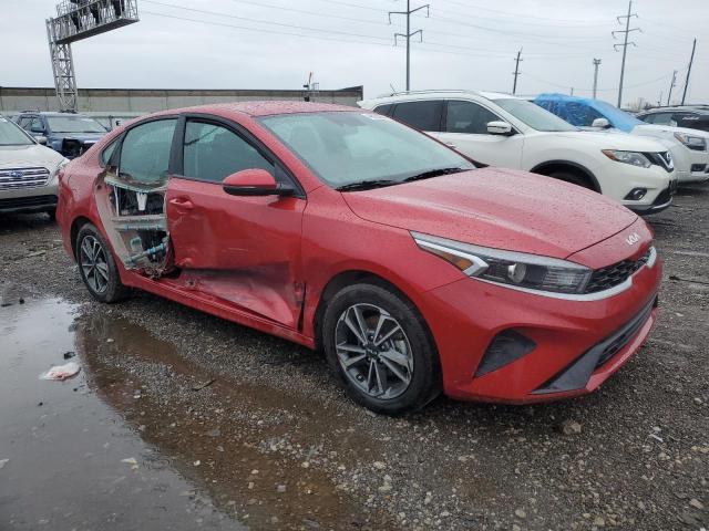 3KPF24ADXPE512959 - 2023 KIA FORTE LX RED photo 4