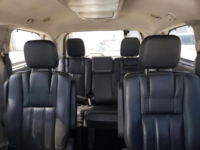 2A4RR8DG3BR702240 - 2011 CHRYSLER TOWN & COU TOURING L SILVER photo 10