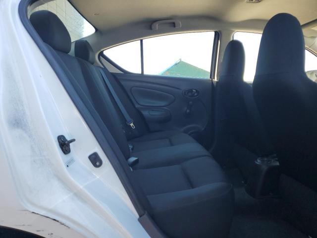 3N1CN7AP4FL928685 - 2015 NISSAN VERSA S WHITE photo 10