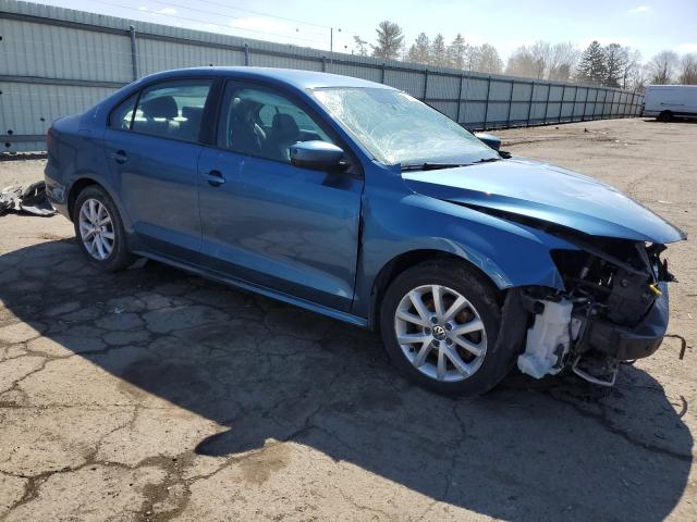 3VWD67AJ1GM250559 - 2016 VOLKSWAGEN JETTA SE BLUE photo 4