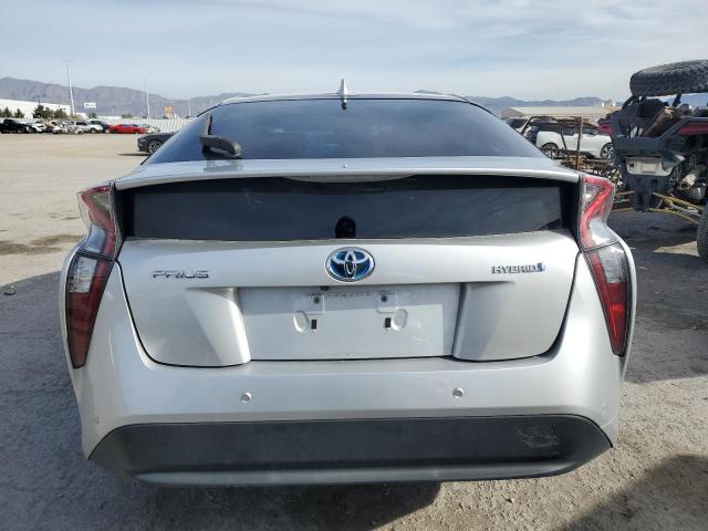 JTDKBRFU3J3065586 - 2018 TOYOTA PRIUS SILVER photo 6