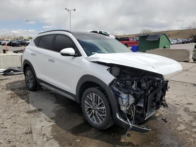 KM8J3CAL5LU275135 - 2020 HYUNDAI TUCSON LIMITED WHITE photo 4